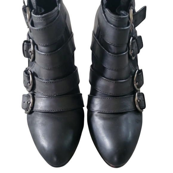 Coach Tessie Black Leather Ankle Moto High Heel Buckle Boots Booties Siz… - Picture 3 of 16